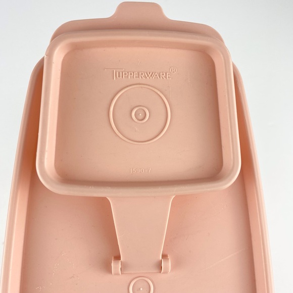 Tupperware Vintage Cereal Keeper 1588-6 Pink Lid Square Flip Top Cannister - Picture 2 of 6